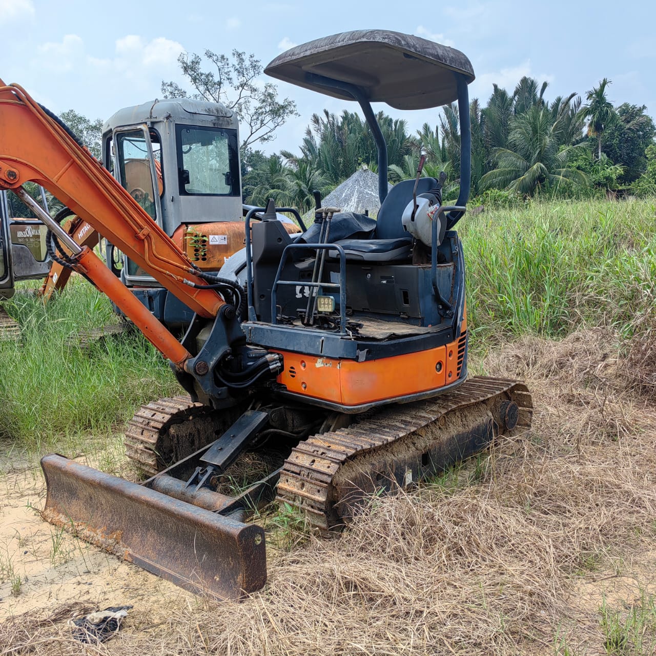 Hitachi ZAXIS30U-2 – 照片 1